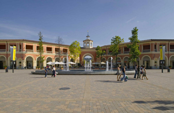 Serravalle designer outlet