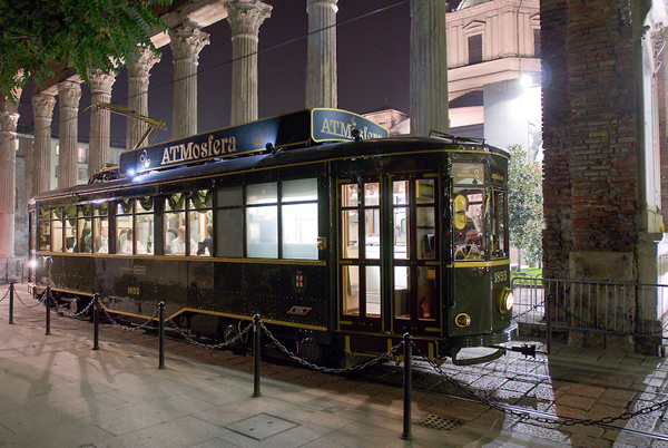 ATMosfera, dining on a tram 